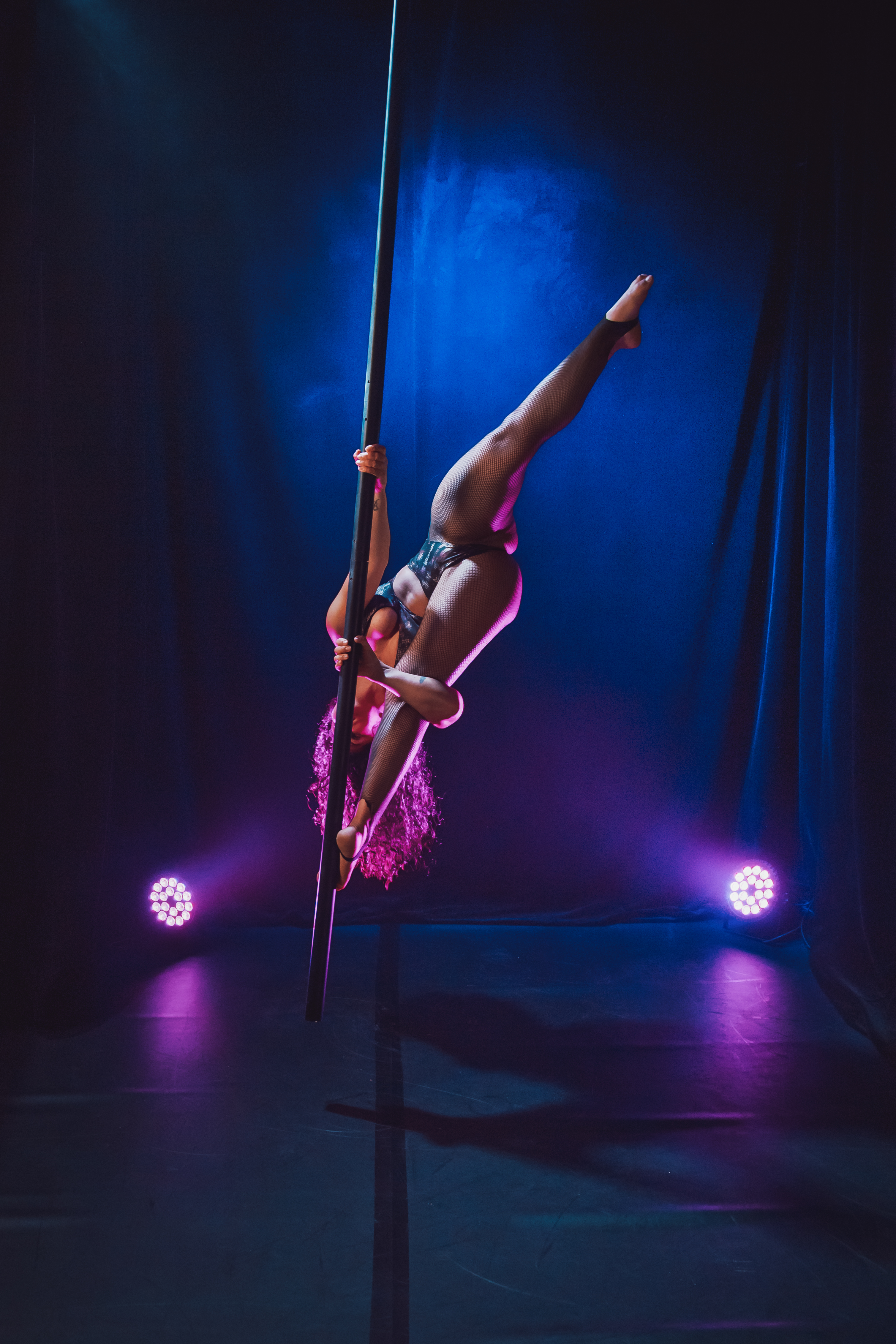 Chloé en performance Flying Pole